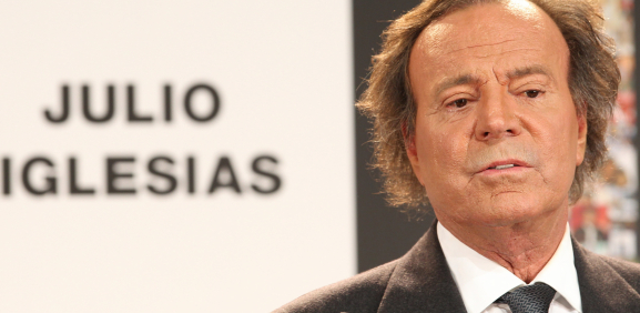 Alcalde de Madrid sale en defensa de Julio Iglesias