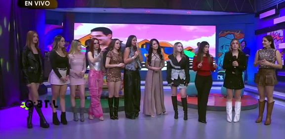 La coreógrafa del grupo asegura no puede controlarlos.