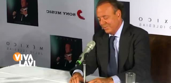 Recuerdan entrevista de Julio Iglesias defendiendo a las mujeres