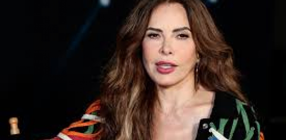Gloria Trevi confiesa sufrió paralisis facil tras fuerte impresión