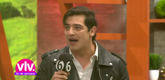 Zahir se estrena como conductor de 'Buenas Noches Don Fematt'