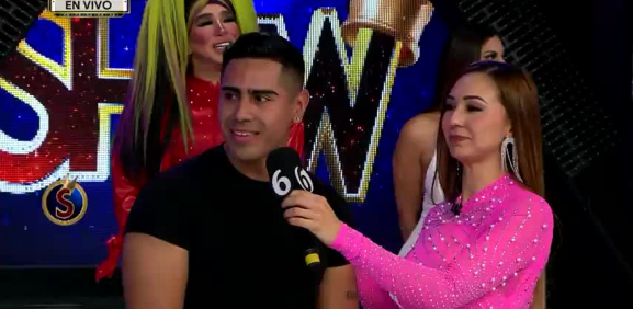 Este nuevo chico demostró tener un físico perfecto