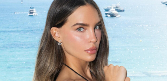 Belinda canta "Como quien pierde una estrella" en España