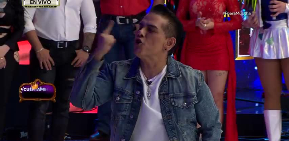 Como el hermano y encargado del cuidado de su hermana, sacará las garras contra quien atente a su hermana