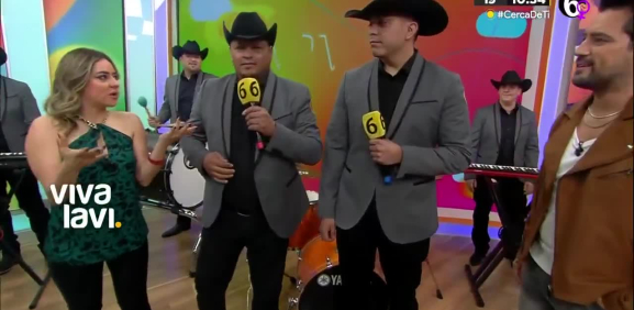 AK-7 presentan su sencillo "Ojos Marrones" en Vivalavi Mx