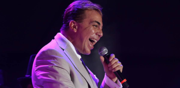 Famosos son captados en el concierto de Cristian Castro