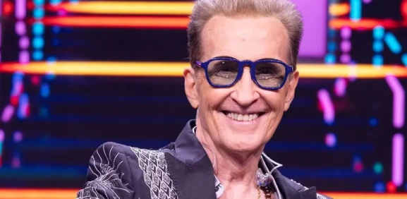 Emmanuel celebra 50 años de trayectoria