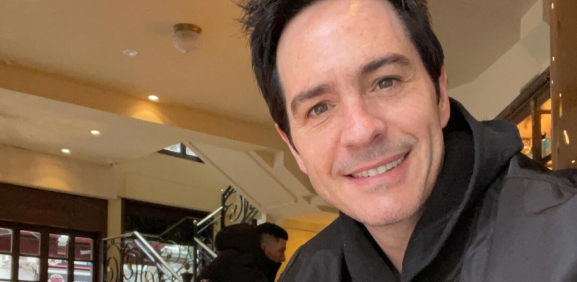 Mauricio Ochmann responde a señalamientos de despojo contra una viejita