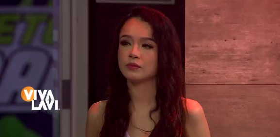 Tachan de impuntuales a Paty y Ludivinita