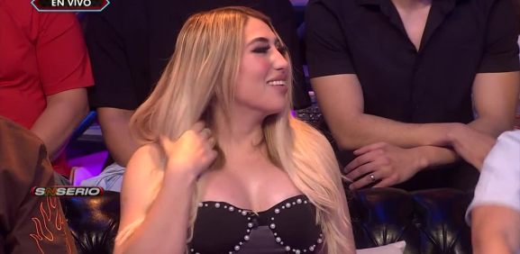 La chica de 'Es Show' ventila como es el día a día en el programa nocturno