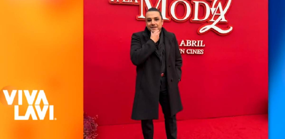 El conductor sorpendio con su gran outfit