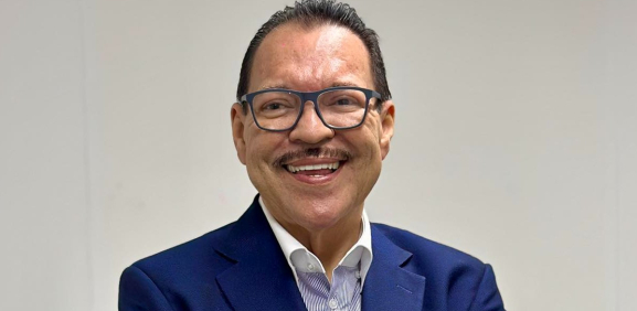 Julio Preciado revela Juan Gabriel dejó un disco inédito