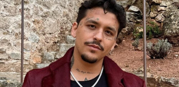 Cristian Nodal en polémica tras ser captado con otra mujer