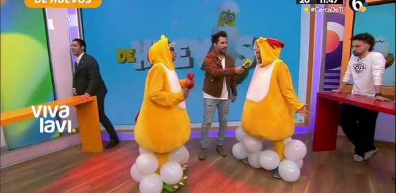 Gaby Quiroga y La Maestra Resurrección se enfrentan en "De Huevos"