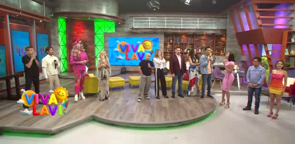 Ángel Castro explota contra Ruby González