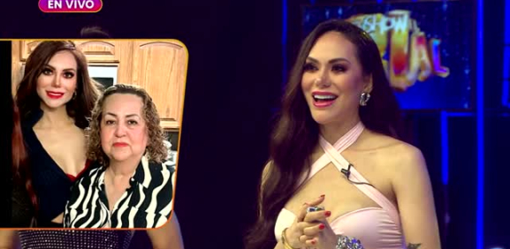Vivian presenta a su bella mamá en el programa especial a la madres del musical