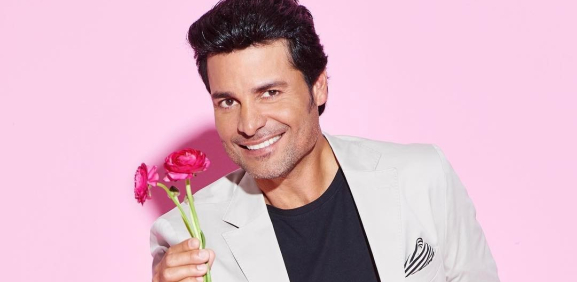 Chayanne sorprende con felicitación del Día de las Madres