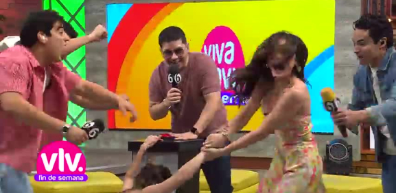 Yams y Dani Villa se dan tremendo encontronazo en vivo