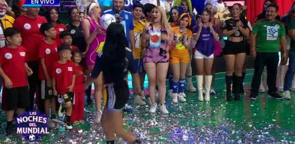 En pleno programa la chica sufre accidente