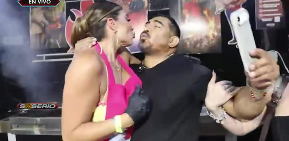 Alina y el 'C5' llegan al reality para hacer de las suyas en su cita amorosa