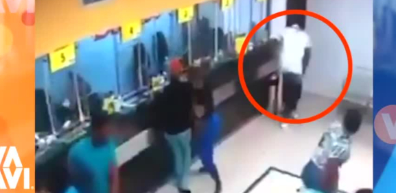 Celular explota en el pantalón de hombre