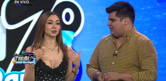 Aleida Garza se mesajea con Mario Bezares