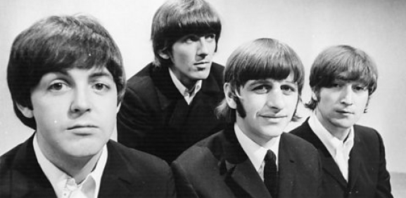 En una pequeña tienda de discos de Canadá, la semana pasada, se encontró una nueva cinta de los Beatles