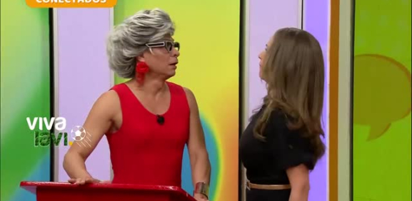 Gaby Quiroga y La Maestra Resurrección se hacen de palabras en vivo