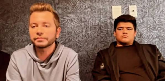 Atacan a balazos al autobús de Memo Garza, exvocalista de La Adictiva