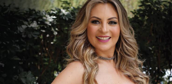 Mariana Ochoa celebra triunfos de México