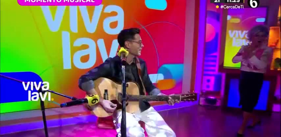 Juan Solo presenta "Piel de Azúcar" en VivalaviMx