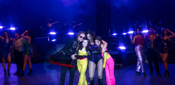 Aitana Derbez debuta en el Auditorio Nacional con "Sentidos Opuestos"