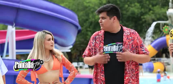 Tal parece que la manera de vestir para ese programa no les gustó a sus compañeros