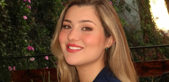 Melenie Carmona presume tiernas  fotos de su embarazo