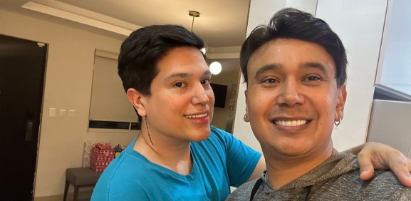 El icónico creador de contenido y conductor explica como conoció a su esposo y lo difícil del matrimonio