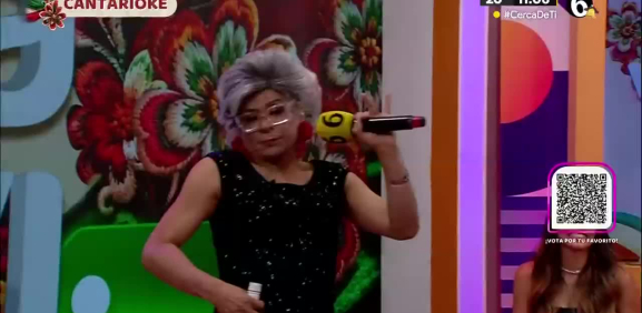 La Maestra Resurrección interpreta "La Tequilera"