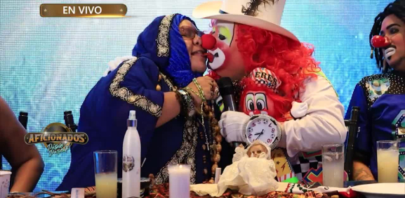 El payaso Cupy y Doña Católica en planes de matrimonio
