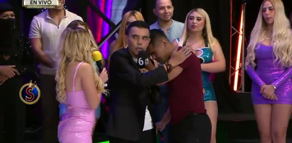 El chico de 'Es Show' confiesa la mala suerte en el amor que tiene
