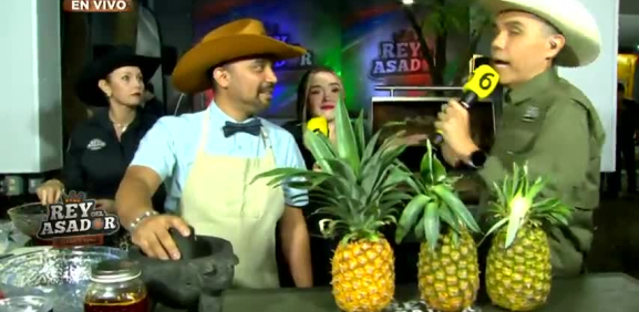 El chef internacional tiene una prueba más para su platillo, el incorporar fruta a su receta