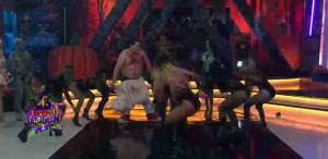 Aficionados sorprende con este performance