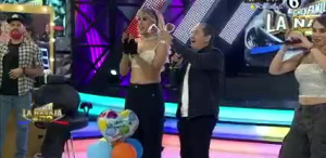 Esta chica sorprende a Chavana con regalo