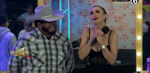 Aleida se molesta por la forma de vestir de su enamorado 'Toro'