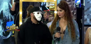 'Barbero de la Opera' se quita la máscara y esto sucede