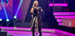 Isis Amonet - Drag Max Apocalipsis
