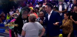 Tremendo pleito entre 'Mamá Chelo' y señora del público