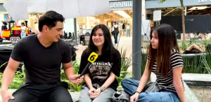 Hijos le dicen 'Te quiero' a sus papás y así reaccionan ellos