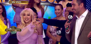 El amor nace entre esta aficionadita y concursante