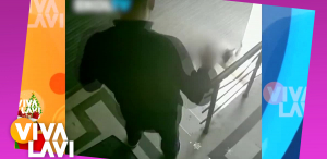 Hombre lanza a su hija por las escaleras