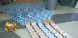 Épico dominó de cereales se derrumba