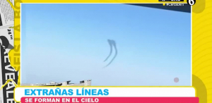 Extrañas líneas se forman en el cielo